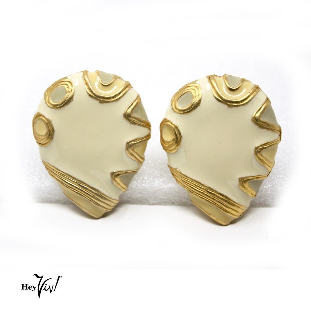 Vintage Tear Shaped Clip on Earrings with Gold Swirls on Ivory Enamel - Hey Viv